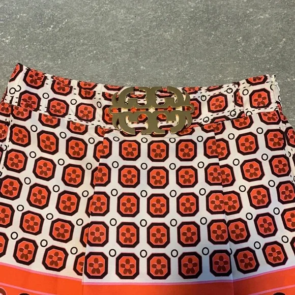 🎉HP🎉 Tory Burch Orange/Cream Knee Length Skirt w/ Bold Logo Accent Size 6 NWOT - Picture 3 of 6
